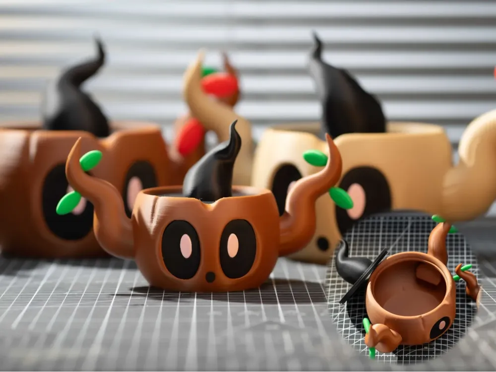 708 Spooky Tree Storage Box