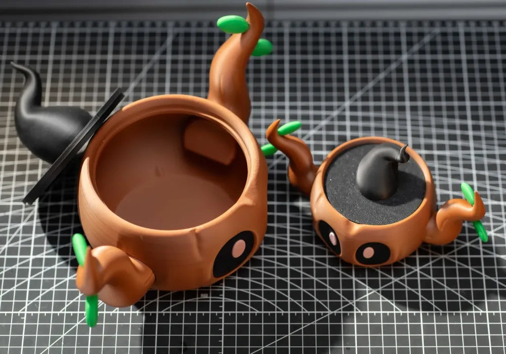 708 Spooky Tree Storage Box