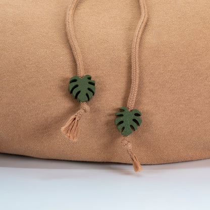 Monstera String Charm