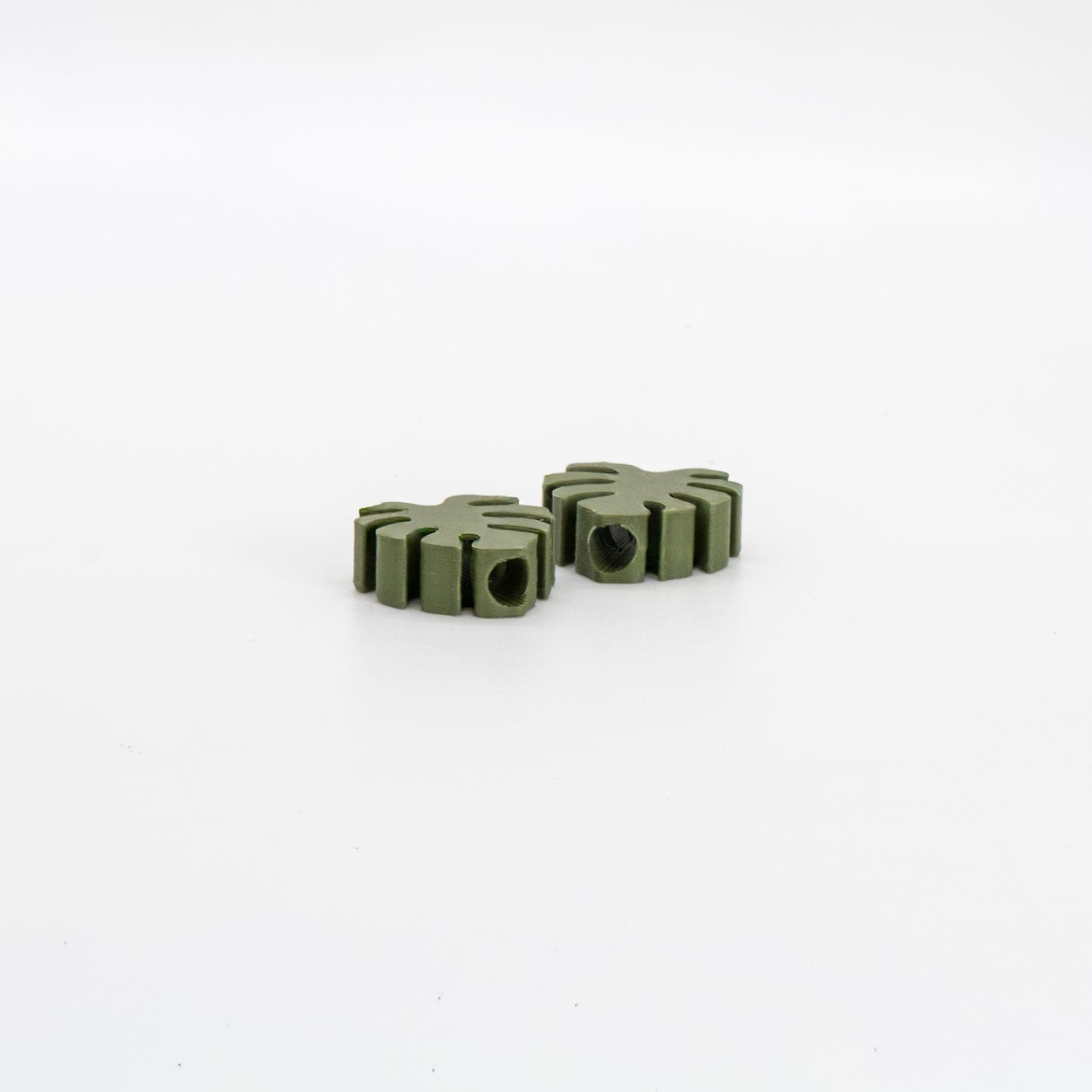 Monstera String Charm