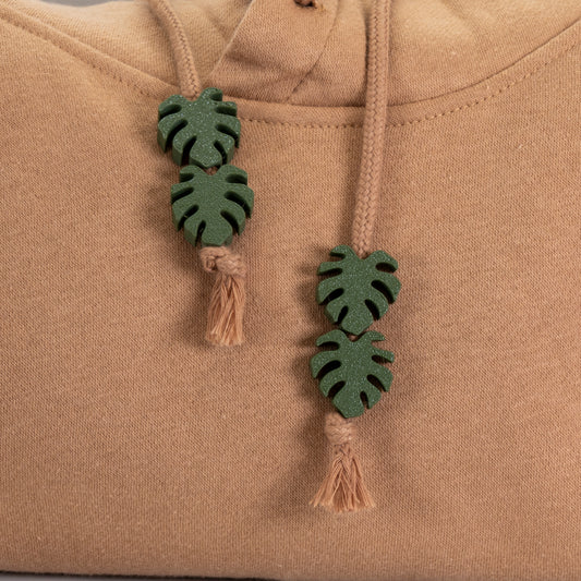 Monstera String Charm
